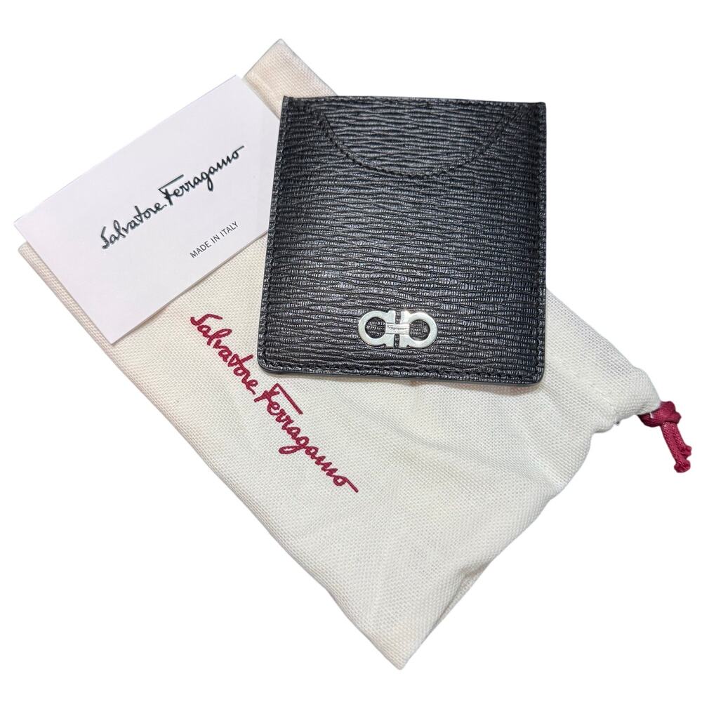 NWT Auth Salvatore Ferragamo Gancini Black Red Leather Card Case Holder